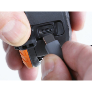 Lampe de poche articulée Beta 1838POCKET LED avec chargement sans fil, 160-800 lumens - Product Image 2