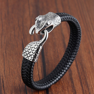 Venta al por mayor serpiente animal accesorio de cuero natural pulsera de joyería brazaletes de acero inoxidable pitón encanto brazalete para hombres - Product Image 1