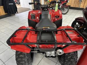 รถเอทีวี FourTrax Recon 229 ซีซี สมรรถนะสูง เกียร์ 5 สปีด กึ่งอัตโนมัติ พร้อมเกียร์ถอยหลัง เครื่องยนต์ระบายความร้อนด้วยอากาศ ระบบขับเคลื่อนเพลาที่ทนทาน - Product Image 2