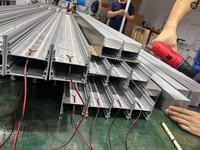 Profilé LED en aluminium moderne pour plafond suspendu, lumière linéaire LED, idéal pour la maison, le bureau, l'industrie et l'usage commercial
