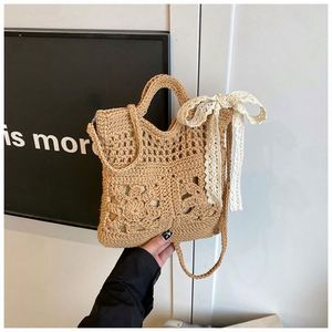 Sac à main en crochet pour femme, style forêt, tissé à la main en coton, broderie motif floral ajouré, idéal pour les vacances à la plage - Product Image 6