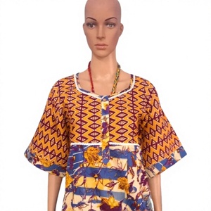 Robe mi-longue bohème vintage Aishwarya Creation, 100% coton, motif floral géométrique multicolore, manches courtes, décontractée - Product Image 1