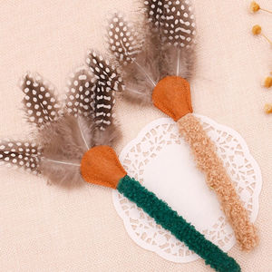 Jouet à mâcher pour chats en gros, fruits de Polygonum Mutian, stimulant, avec plumes pour le nettoyage des dents, friandises pour la bouche des chats - Product Image 6