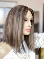 Produit phare : Perruque en cheveux humains Remy avec dessus en dentelle, super légère, réaliste, avec raie naturelle, pour femmes blanches, fournisseur pour salons
