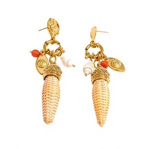 Pendientes Colgantes de Acero Inoxidable con Baño de Oro de 18K, Diseño de Bambú Tejido y Dije de Concha, de Moda, para Regalo de Mujer - Product Image 4