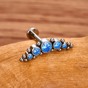 <span class=keywords><strong>Piercing</strong></span> Labret en Titane G23 de Grade Implantable, Triple Marquise CZ, Fileté Intérieurement, pour Lèvre, Cartilage, Hélix, Medusa, Monroe 16G - Product Image 3
