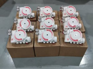 ซัพพลายเออร์อะไหล่ 520MD-37-W1D300-GM3-1100 ชุดควบคุมเหล็กหล่อใหม่พร้อมอะไหล่ยี่ห้อจีน - Product Image 3
