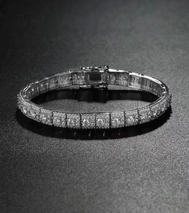 Bracelet tennis en diamant, bijoux haut de gamme avec fermoir sécurisé et finition durable - Product Image 5