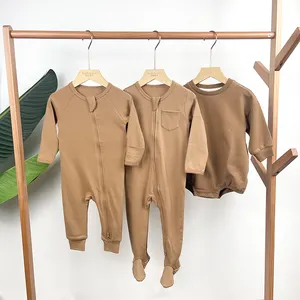 Baby Einteiliger Reißverschluss Strampler Pyjama Nachtkleidung geschlechtsneutrale Babykleidung einfarbige Bio-Baumwolle Baby-Strampelanzug