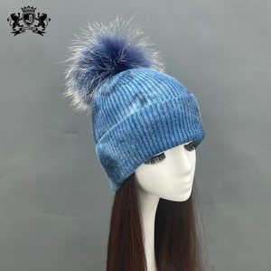 Chapeau tricoté coloré à la mode Offre Spéciale pour femmes ensemble chapeau et écharpe d'hiver Baenie avec <span class=keywords><strong>pompon</strong></span> en fourrure naturelle - Product Image 6