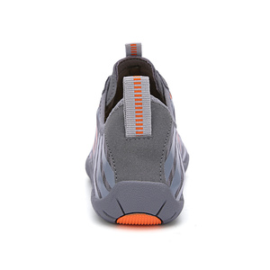 <span class=keywords><strong>Chaussures</strong></span> <span class=keywords><strong>de</strong></span> randonnée, <span class=keywords><strong>de</strong></span> surf, <span class=keywords><strong>de</strong></span> natation, <span class=keywords><strong>de</strong></span> marche aquatique et <span class=keywords><strong>de</strong></span> plage unisexes respirantes à cinq <span class=keywords><strong>doigts</strong></span> <span class=keywords><strong>avec</strong></span> empeigne en maille et semelle extérieure en caoutchouc - Product Image 4