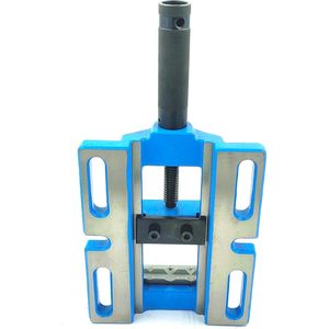 Étau d'établi Unigrip 5 pouces (125 mm) avec corps en fonte, mâchoires en acier à outils, surface de mâchoire lisse, qualité industrielle, base fixe - Product Image 4