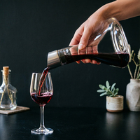 Carafe à vin élégante avec aérateur en cascade conique, design montagne volcanique intérieur, pichet de service pour événements festifs