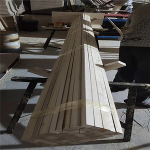 Lattes de bois en forme de triangle en paulownia pour murs extérieurs 3D, lattes décoratives en bois massif recyclé pour salon - Product Image 4
