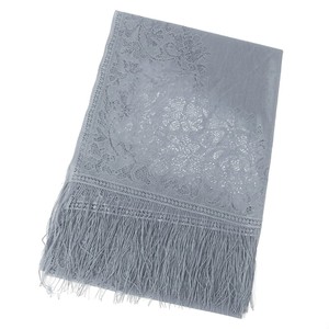 Hijab long en jersey liquide uni avec dentelle et pompons pour femme musulmane, style ethnique, en modal - Product Image 5