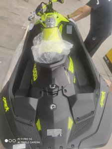 Lancha Bombardier GTX Pro con Motor Sea-Doo de 130HP - Product Image 6