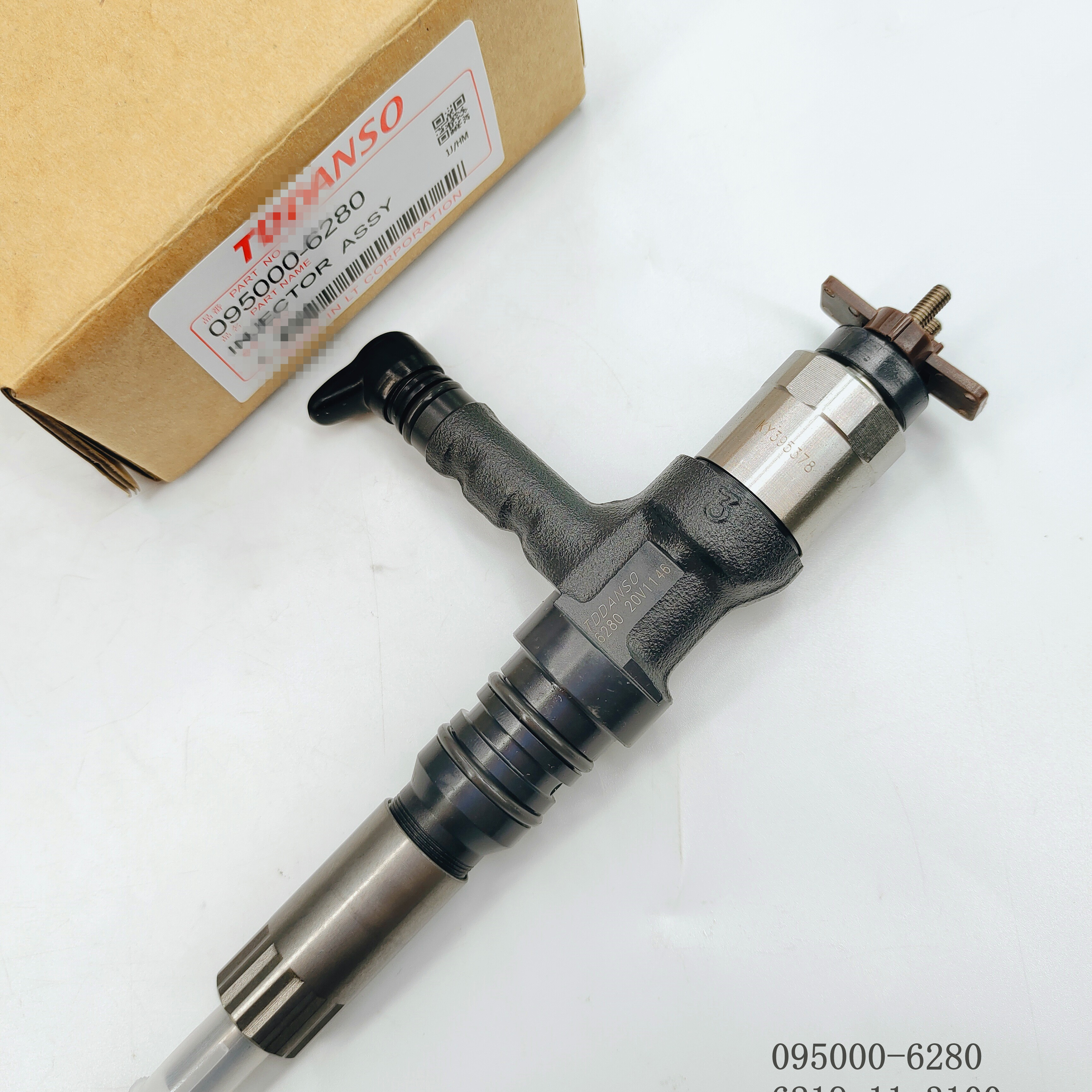 fuel injector 095000-6280 6219-11-3100 injector for Komatsu SAA6D170, HD785-7, WA900-3 injector nozzle 095000-6280 6219-11-3100