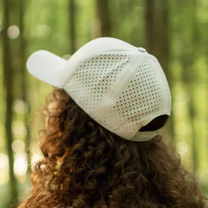 หมวกแก๊ปปีกโค้ง6แผงแบบกำหนดเองได้แผ่นยางพีวีซีกันน้ำปักโลโก้3D หมวกเชือกกอล์ฟ - Product Image 2