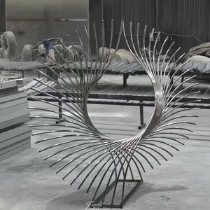 Sculpture en tube d'acier inoxydable doré sur mesure, grande œuvre d'art abstraite pour la décoration paysagère extérieure - Product Image 6