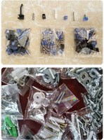Machine d'emballage verticale automatique personnalisée en usine pour quincaillerie avec sacs en film plastique et machines de comptage