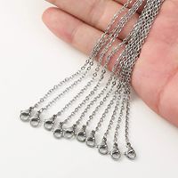 Les chaînes en acier inoxydable directes des fabricants peuvent être assorties arbitrairement avec un pendentif, un collier et un bracelet en plaqué or.