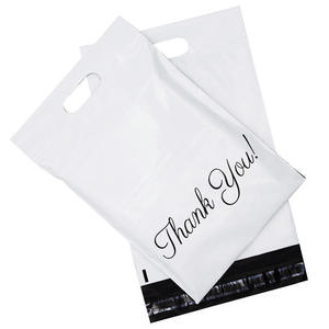 Sac d'expédition personnalisé avec logo, finition mate, poignée de luxe, double adhésif auto-scellant, en polyéthylène HX-MB-035 pour chaussures et vêtements - Product Image 1
