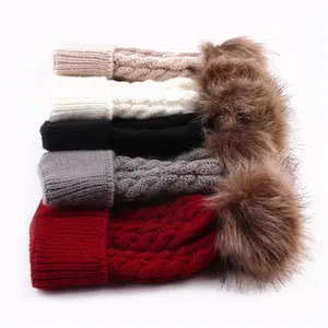 Kinder Winter Strick mützen Benutzer definierte weiche Wolle Schädel kappe Winter Pom Pom Beanie Caps für Kinder