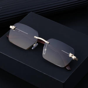 Gafas de sol sin montura Ted Davies para hombre, lentes de PC, protección UV400 Clase 2, estilo Instagram, con caja - Product Image 2