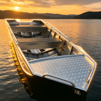 Bateau de pêche en aluminium avec réservoir de carburant, petit bateau à coque en V soudée pour la chasse au canard, les loisirs et le travail