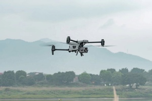 โดรนอุตสาหกรรมอัจฉริยะอเนกประสงค์ Autel Alpha กล้องคู่ ระบบส่งสัญญาณ 150 ช่อง ระบบบินอัตโนมัติ ป้องกันการรบกวน - Product Image 4