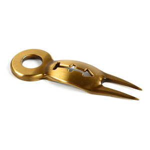 Bán Buôn Biểu Tượng Tùy Chỉnh Kim Loại <span class=keywords><strong>Divot</strong></span> Công Cụ Sửa Chữa Đội Độc Đáo Golf Dforks Cá Nhân Phụ Kiện Với Giá Rẻ Giá - Product Image 3