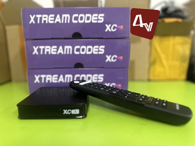 40pcs New Competitive XC2 IPTV Xtream Codes Strong Android 10 Set-top Box XTV Pro Online Smart TVBOX 4K H313 2+16GB Media Player