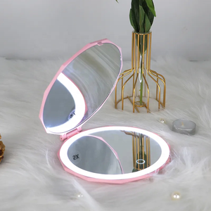 Özel logolu Usb şarj edilebilir Mini yuvarlak kompakt küçük makyaj el taşınabilir katlanır ayna ile Led ışık cep aynası - Product Image 1