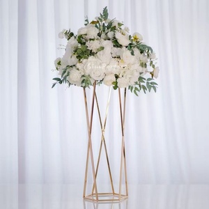 Wholesale Gold Silver Metal Luxury <b>Tall</b> Flowers Holder Floral Arrangements Stand Centerpieces For Wedding <b>Table</b> Events - Product Image 1
