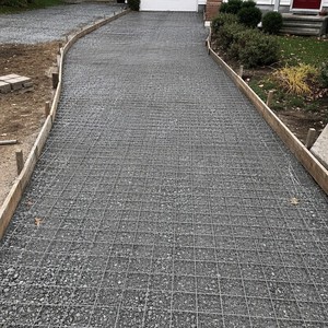 Rouleau de <span class=keywords><strong>treillis</strong></span> <span class=keywords><strong>soudé</strong></span> en acier à faible teneur en carbone, fil de 2,5 mm, maille de 100x100 mm, 2 m x 30 m, pour la prévention des fissures et le renforcement des sols. - Product Image 4