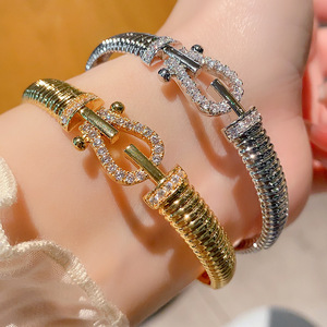 European American Style Horseshoe Buckle Zircon <b>Bracelet</b> Gold White Geometric Design Wedding Fashion <b>Copper</b> Chain Link <b>Bracelet</b> - Product Image 1