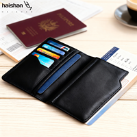 Étui de protection de passeport fin et portable pour voyages, pour ranger les cartes bancaires, l'argent liquide et les billets d'avion, porte-passeport noir personnalisé