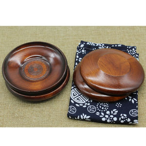 Platos redondos de madera maciza hechos a mano estilo japonés, plato pequeño para café, té, fiestas. - Product Image 1