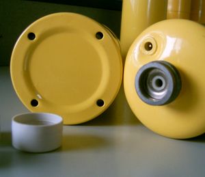 Botella de <span class=keywords><strong>Gas</strong></span> <span class=keywords><strong>R134a</strong></span> Vacía con Válvula y Rosca CGA600, Certificada - Product Image 5