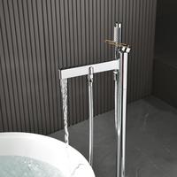 Robinet de baignoire autoportant en laiton à 3 trous, style romain, avec ensemble pour baignoire ovale, eau chaude et froide, bec cascade, douchette à main fine