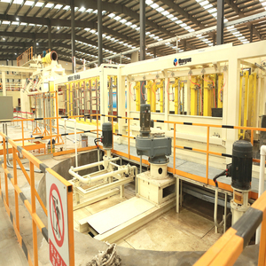 Technologie allemande Le système de ravitaillement entièrement automatique de la <span class=keywords><strong>machine</strong></span> à blocs industrielle <span class=keywords><strong>AAC</strong></span> de haute qualité - Product Image 3