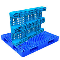 Palette européenne Pabrik Palette simple face en plastique HDPE & PP Bahan Siklus Warna Biru Tahan Dengan Pipa Baja Type d'entrée à 4 voies