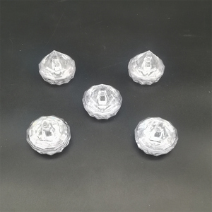 Cubo de hielo LED de diamante personalizado <span class=keywords><strong>barato</strong></span> caliente para graduación luz intermitente reutilizable de plástico impermeable activada por agua para bebidas - Product Image 3