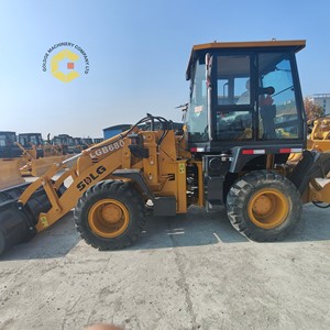 Chargeuse sur pneus compacte d'occasion SDLG LGB680 - Origine Chine, équipement de chargement de chantier lourd de 6 tonnes - Product Image 5
