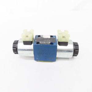 صمام تحكم هيدروليكي اتجاهي R978017763 مع وحدة تحكم برمجية 24 فولت تيار مستمر - Product Image 1