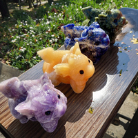 Vente en gros de nouveaux modèles de sculptures de dragons en cristal mignons, artisanat de sculpture de dragons de dessin animé, bon cadeau pour la décoration de la maison