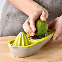 Vente chaude 2 en 1 multi-fonction citron presse-agrumes Gadget de cuisine presse-citron presse-agrumes légumes et fruits fil râpe ail broyeur