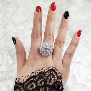 Anello con Fiore per Donne, Accessorio da Dito Semplice e alla Moda per Uso Quotidiano - Product Image 6