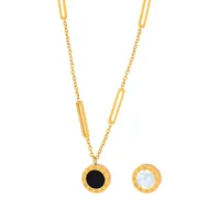 Kalung Liontin Fashion Baja Tahan Karat Desain Rantai Dekorasi Batang Panjang Berongga dengan Cakram Bulat Hitam Angka Romawi Retro yang Chic