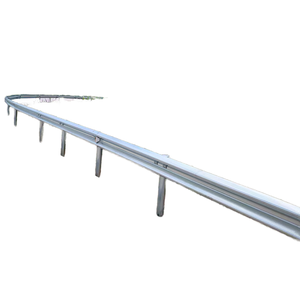 Système de garde-corps <span class=keywords><strong>routier</strong></span> en W, épaisseur 3 mm, galvanisé à chaud, fabriqué selon la norme EN1317 N2 avec certification CE - Product Image 1